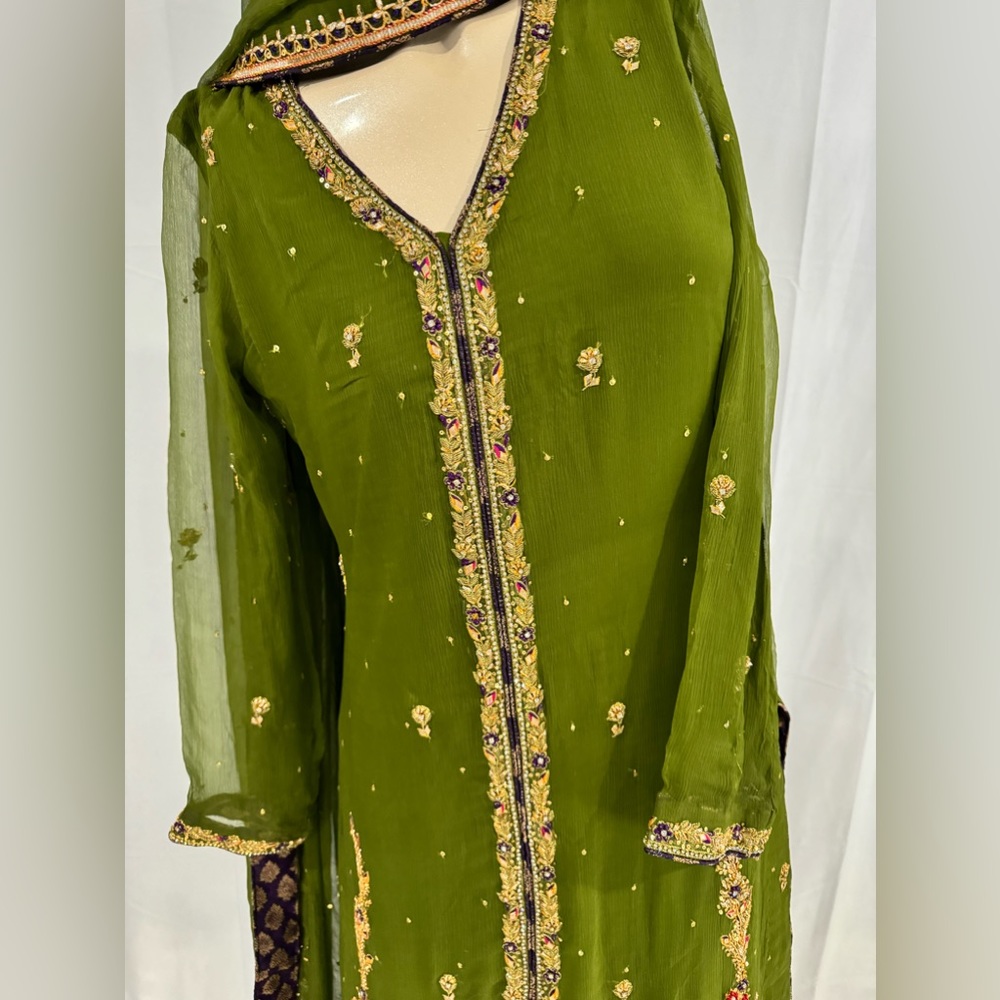 Indian pakistani dress